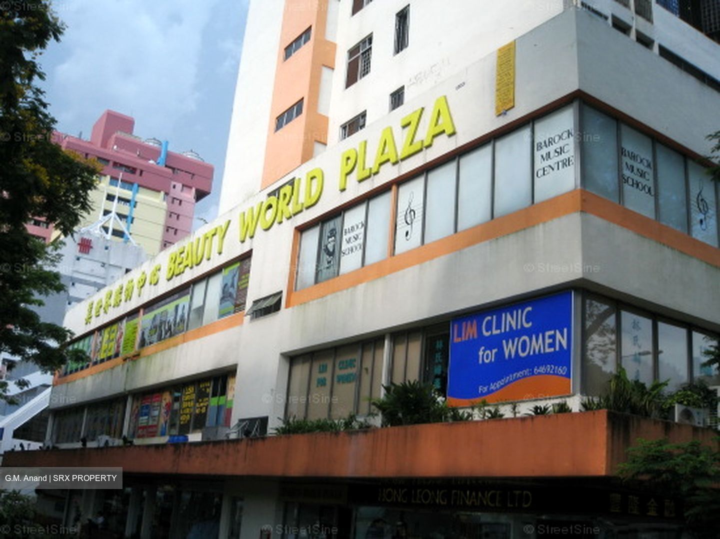 Beauty World Plaza (D21), Retail #584418551